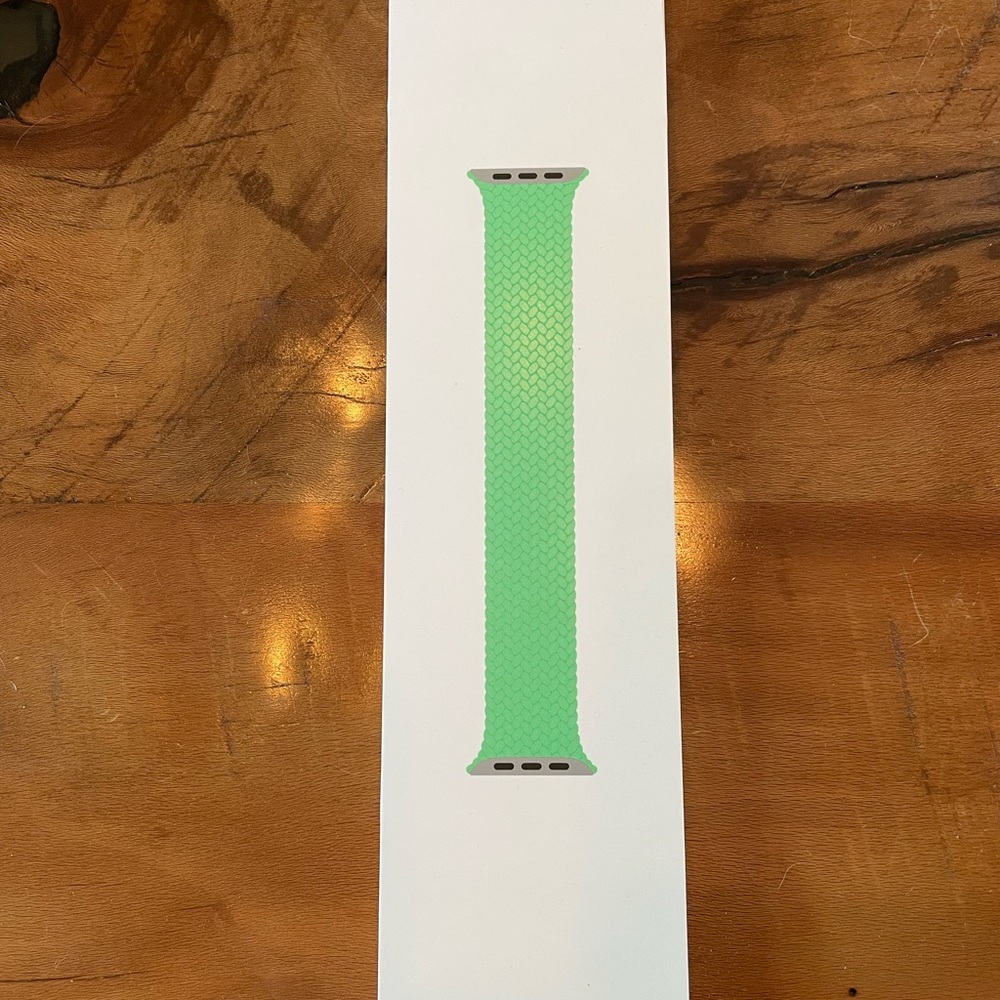 Apple bright green woven watch band size 7 for 41mm Apple Watch